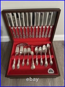 WM. Rogers Mfg. Co. Silver Plated Flatware Grand Elegance 104 Pcs Original Box