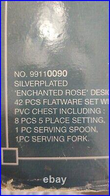 WM Rogers Service Silver Plate Flatware withbox 42 pieces