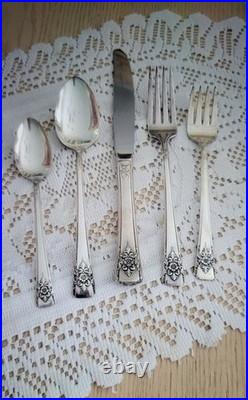 WM Rogers Silverplate Flatware 1954 Mountain Rose 50 Pieces with Wood Box WM Rogers Silverplate Flatware 1954 Mountain Rose 50 Pieces with Wood Box