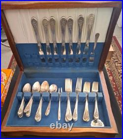 WM Rogers Silverplate Flatware Set For 8 Service 44 Pieces 1953 Jubilee WM Rogers Silverplate Flatware Set For 8 Service 44 Pieces 1953 Jubilee