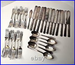 WM Rogers & Son AA Flatware Set Clinton Silverware Silver Plate Set Of 31 9cz