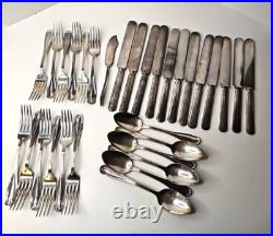 WM Rogers & Son AA Flatware Set Clinton Silverware Silver Plate Set Of 31 9cz WM Rogers & Son AA Flatware Set Clinton Silverware Silver Plate Set Of 31 9cz