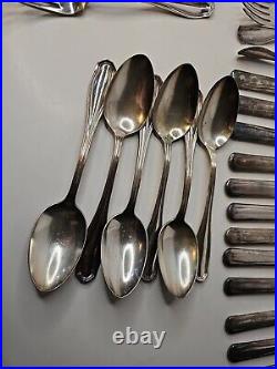 WM Rogers & Son AA Flatware Set Clinton Silverware Silver Plate Set Of 31 9cz