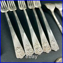 WM Rogers & Son April International Silver Flatware Silverplate 30 pc VTG 1950