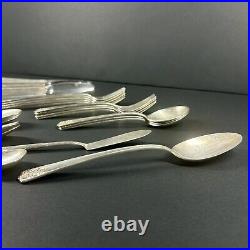 WM Rogers & Son April International Silver Flatware Silverplate 30 pc VTG 1950