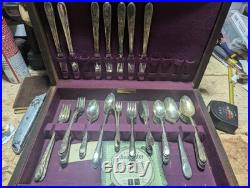 WM Rogers & Son International Silver Plate 71 Pc Set In Box