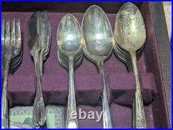 WM Rogers & Son International Silver Plate 71 Pc Set In Box