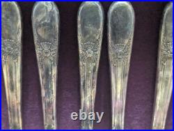 WM Rogers & Son International Silver Plate 71 Pc Set In Box