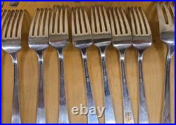 WM Rogers Tudor Plate Oneida Community Friendship/Medality Spoon Fork Flatware