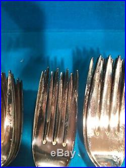 WM Rogers Vintage 61 Pc Silverplate Silverware Set Service For 8
