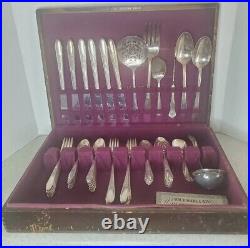 W. M. Rogers & Son I. S. Silverplate Gardenia 1941 Flatware Set