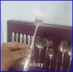 W. M. Rogers & Son I. S. Silverplate Gardenia 1941 Flatware Set