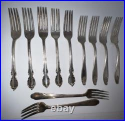 William Rogers International Silver / Silverplate Flatware Lot 125 pieces