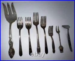 William Rogers International Silver / Silverplate Flatware Lot 125 pieces