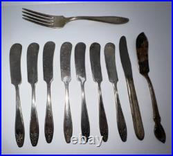 William Rogers International Silver / Silverplate Flatware Lot 125 pieces