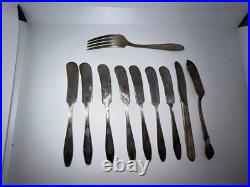 William Rogers International Silver / Silverplate Flatware Lot 125 pieces