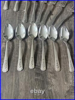 Wm A Rogers A1 Plus Oneida Ltd 1938 ROSALIE PATTERN 25 pc Silver Plate Flatware