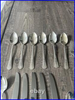 Wm A Rogers A1 Plus Oneida Ltd 1938 ROSALIE PATTERN 25 pc Silver Plate Flatware