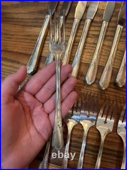 Wm A Rogers A1 Plus Oneida Ltd Silverware Set 66 Pieces- Antique