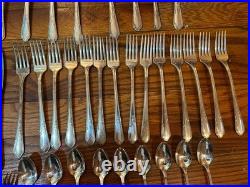 Wm A Rogers A1 Plus Oneida Ltd Silverware Set 66 Pieces- Antique