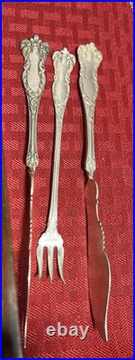 Wm ROGERSOXFORDPARTIAL SETSERVERSDEMITASSES, PASTRY, CASSEROLES, ETC65PC'01