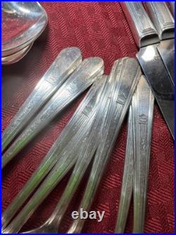 Wm ROGERSPARAMOUNT PATTERN1933TRUE ART DECOSERVICE FOR 8 +NEVER USED Wm ROGERSPARAMOUNT PATTERN1933TRUE ART DECOSERVICE FOR 8 +NEVER USED