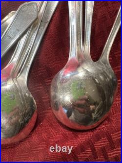 Wm ROGERSPARAMOUNT PATTERN1933TRUE ART DECOSERVICE FOR 8 +NEVER USED Wm ROGERSPARAMOUNT PATTERN1933TRUE ART DECOSERVICE FOR 8 +NEVER USED