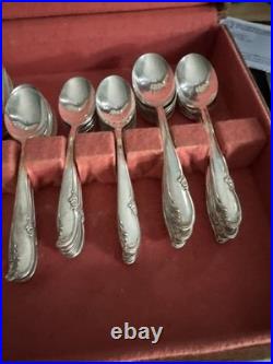 Wm Roger's Allure Teatime Silver plate 1959 case not included