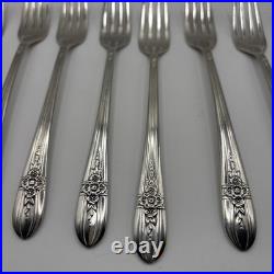 Wm Rogers 1903 Flower Silverplate Flatware 45 Piece Set Wm Rogers 1903 Flower Silverplate Flatware 45 Piece Set