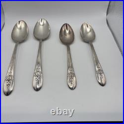 Wm Rogers 1903 Flower Silverplate Flatware 45 Piece Set