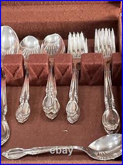Wm Rogers IS Silverware Floral Rose Pattern Setting for 12 & Storage Box 66 Piec