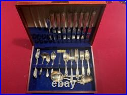 Wm Rogers MFG Co. Silverplate Flatware Set 50 Pieces, Vintage
