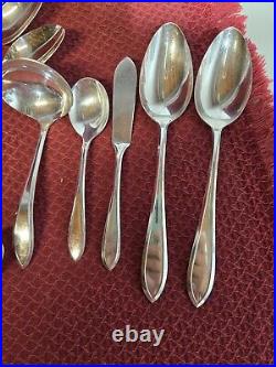 Wm Rogers Mfg. Co AA IS Vintage Flatware Service For 8 Pattern Unknown 52 Piece