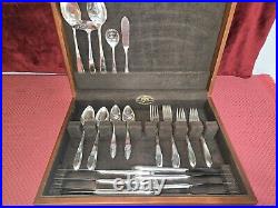 Wm Rogers Mfg. Co AA IS Vintage Flatware Service For 8 Pattern Unknown 52 Piece