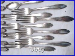 Wm Rogers Mfg Co IS Silverplate Flatware Lufberry 50 pc Silver Plate Svc For 8 Wm Rogers Mfg Co IS Silverplate Flatware Lufberry 50 pc Silver Plate Svc For 8