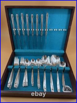 Wm Rogers Oneida Silver Plate Flatware Flowertime 54 pcs K Wm Rogers Oneida Silver Plate Flatware Flowertime 54 pcs K