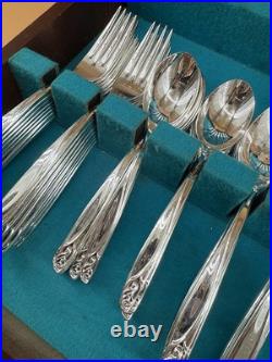 Wm Rogers Oneida Silver Plate Flatware Flowertime 54 pcs K Wm Rogers Oneida Silver Plate Flatware Flowertime 54 pcs K