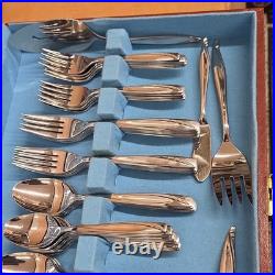 Wm Rogers Oneida Silver Plate Flatware Flowertime 75 pcs svc for 8 Flower Time
