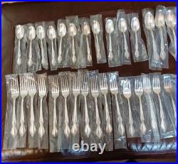 Wm Rogers Reinforced Plate Silver AA IS Lady Densmore Pat. 66 Pieces Flatware