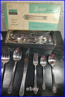 Wm Rogers Silver Plated Cutlery Service For 8 Plus 3 Piece Serving Set