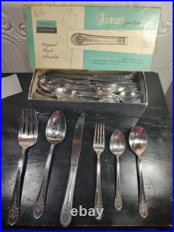 Wm Rogers Silver Plated Cutlery Service For 8 Plus 3 Piece Serving Set