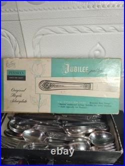 Wm Rogers Silver Plated Cutlery Service For 8 Plus 3 Piece Serving Set