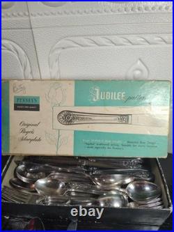 Wm Rogers Silver Plated Cutlery Service For 8 Plus 3 Piece Serving Set Wm Rogers Silver Plated Cutlery Service For 8 Plus 3 Piece Serving Set