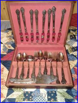 Wm Rogers Silverware Set Excellent Condition
