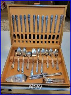 Wm Rogers & Son Silver Plate 79 Piece Set In Box