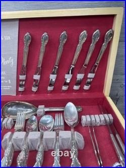 Wm. Rogers & Son VICTORIAN ROSE Silverplate Flatware 72 Pc Set in original box Wm. Rogers & Son VICTORIAN ROSE Silverplate Flatware 72 Pc Set in original box