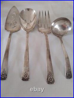 Wm Rogers Spring Charm Reinforced Plate Silverplate Service For 12 + 4 Serving