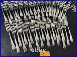 Wm Rogers and Son 1917 Lincoln Pattern silverplate flatware vintage set 149 pcs