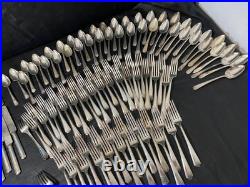 Wm Rogers and Son 1917 Lincoln Pattern silverplate flatware vintage set 149 pcs